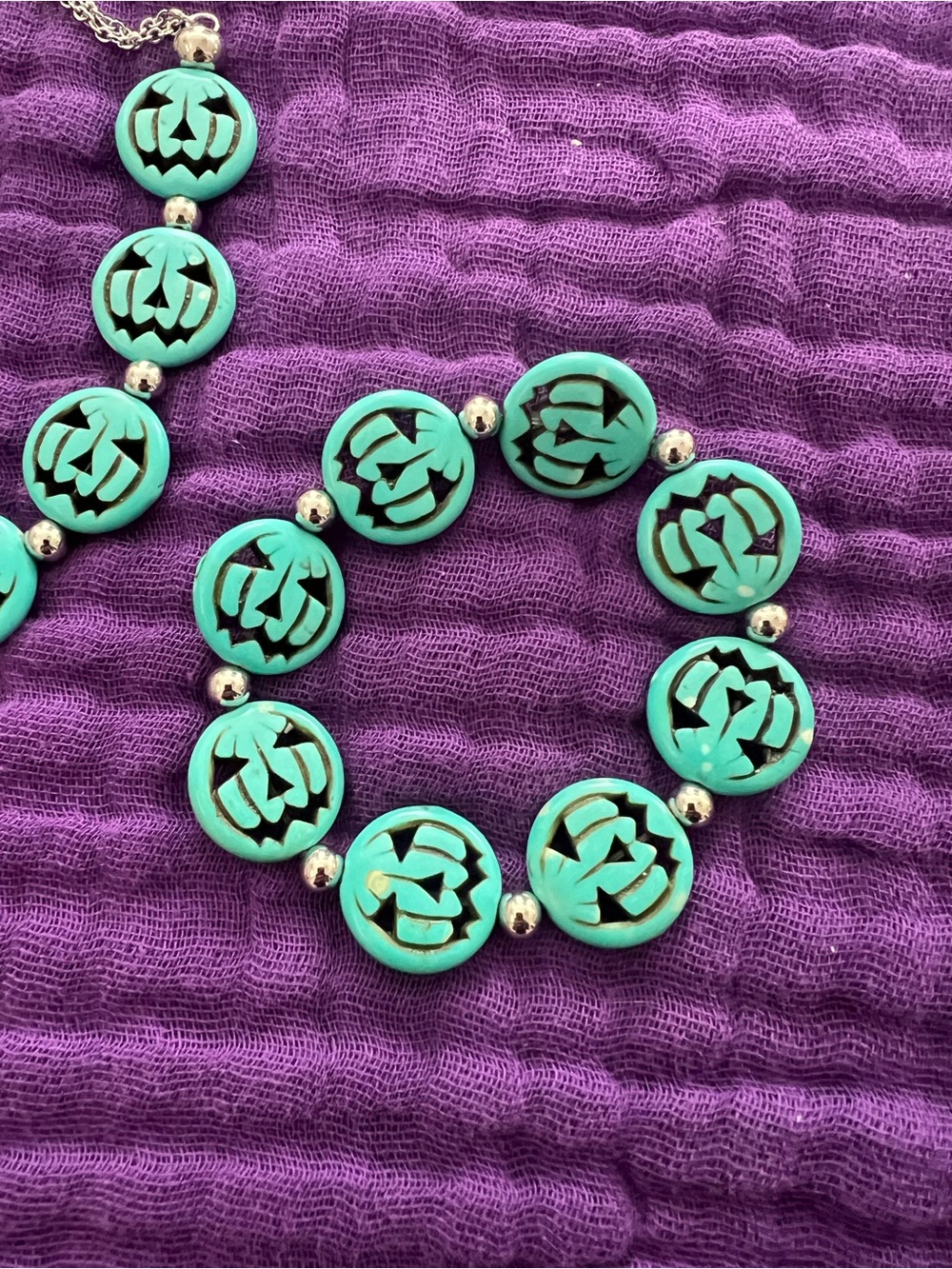 Turquoise Beaded Jack-O-Lantern Necklace and Bracelet Set - Picture 2 of 4